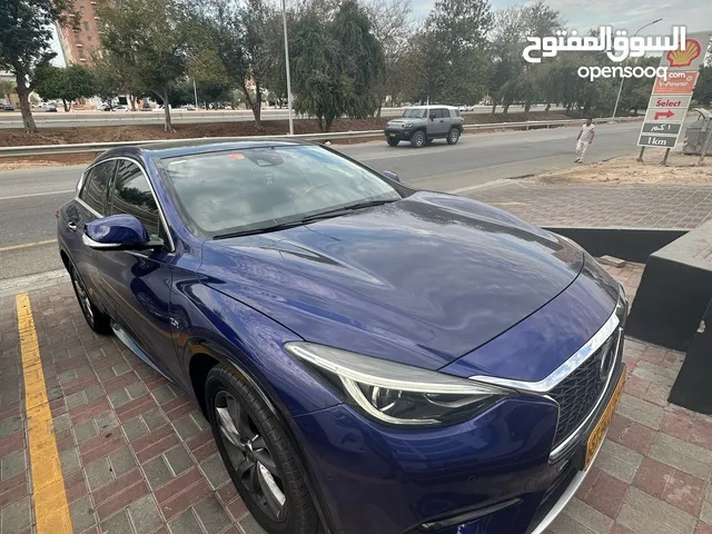 Infiniti Q30 2.0T Premium AWD – Feature-Packed and Well-Maintained! BLUE