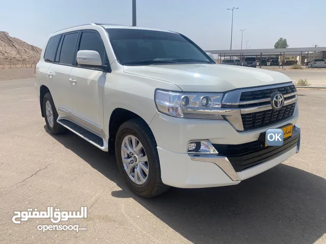 Used Toyota Land Cruiser in Buraimi