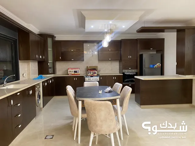 185m2 3 Bedrooms Apartments for Sale in Ramallah and Al-Bireh Al Irsal St.