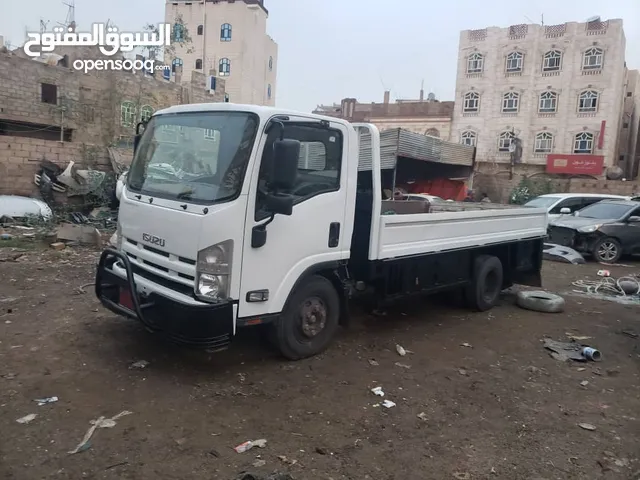 Used Mitsubishi Canter in Sana'a