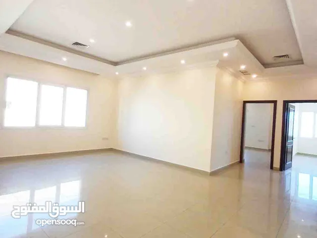 300 m2 4 Bedrooms Apartments for Rent in Kuwait City Rawda