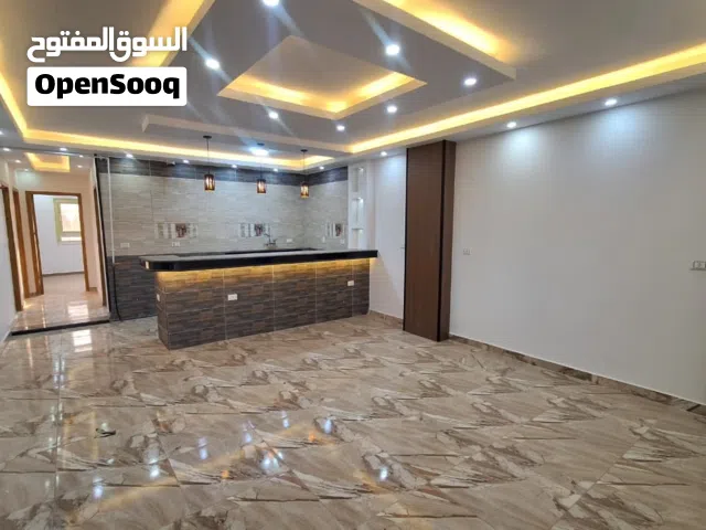 شقة 130 متر في منطقة هادئة وراقية جدًا للبيع في الحي الرابع – 6 أكتوبر