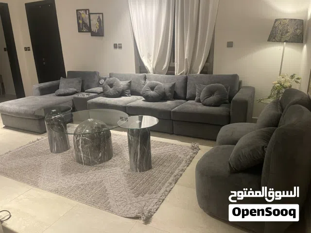 طقم كنب من مفروشات ميداس يعتبر جديد