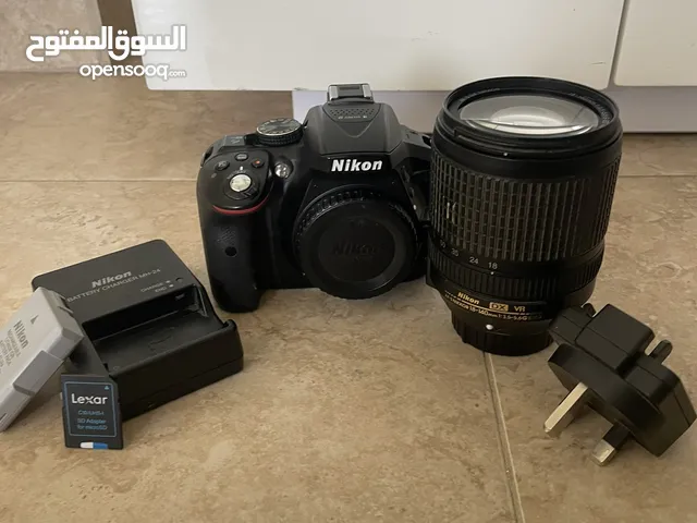 Nikon d5300 with 18-140mm lenses without lense cover like new نيكون d5300 مع عدسة 18-140مم شبه جديدة