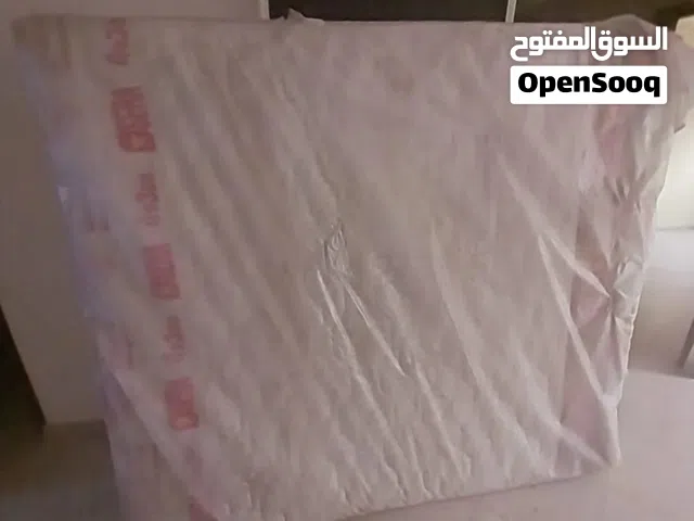 تم تعديل السعر لسرعة البيع مرتبة ماركة Sera 180*200 ارتفاع 30 سم جديدة لم تستعمل ولسة بكيسها للبيع