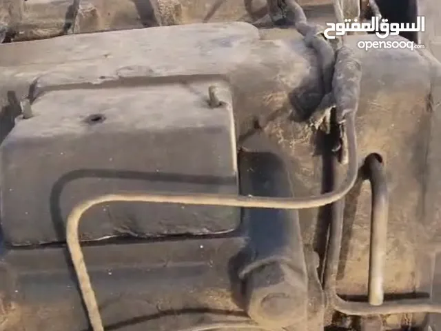 بيع 5 طواحين و 3 طرنبات و 5 خزانات كبيرة ديزل