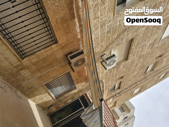 مظله متحركه قياس 3*6 بحالة جيده راكبه بدها فك والفك عالمشتري