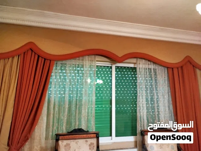 برادي ثقال لغرفه ضيوف وغرفه نوم بحاله ممتازه للبيع