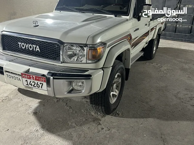 Toyota Land Cruiser 2021 in Abu Dhabi