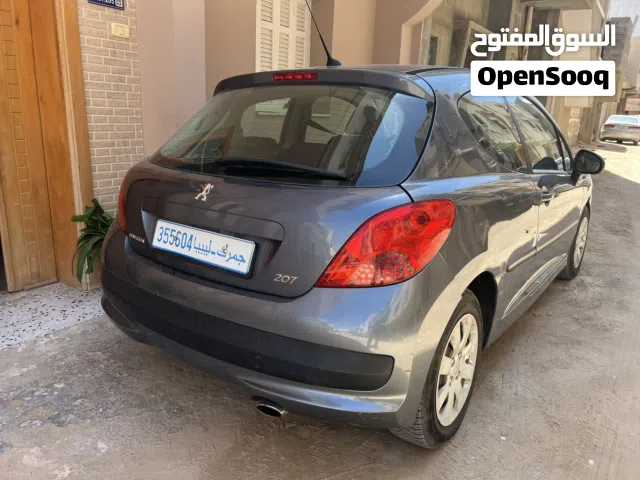 2008 بيجو 207 Standard