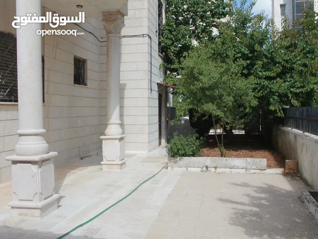 422m2 4 Bedrooms Villa for Sale in Amman Other