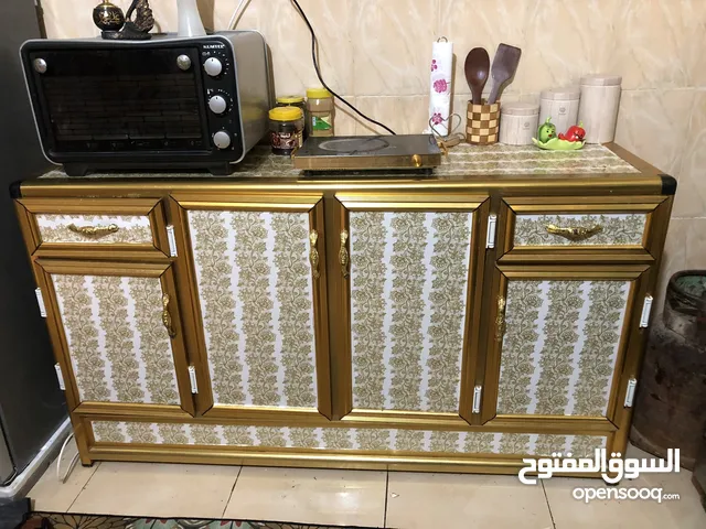 كاونتر كويتي بدون سنك 4 قطع نضيف جدا 225   وبي مجال بسيط