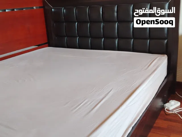 King size hydraulic bed with headboard and mattress