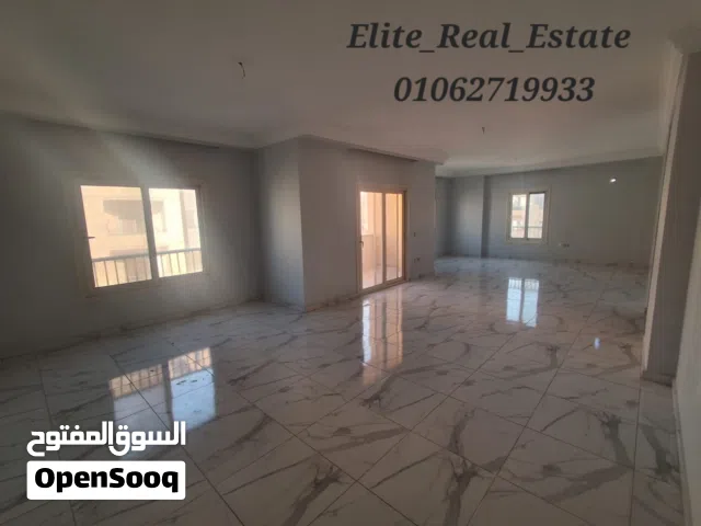 180 m2 3 Bedrooms Apartments for Rent in Cairo Fifth Settlement