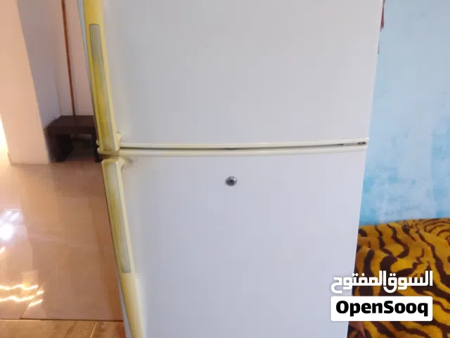ثلاجه 18قدم للبيع غاز غطاص