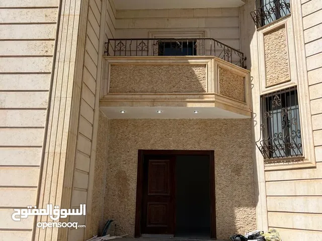 700 m2 More than 6 bedrooms Villa for Sale in Benghazi Lebanon District