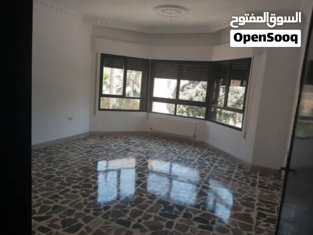 شقه 183 م2 فارغه للإيجار من المالك مباشره