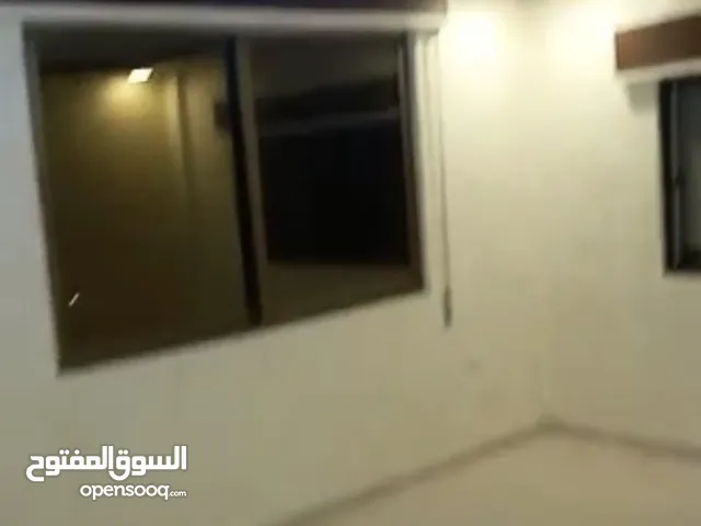 145 m2 3 Bedrooms Apartments for Sale in Zarqa Al Autostrad
