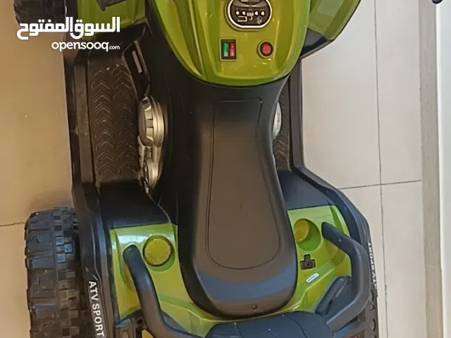 سياره اطفال ع الكهربا استعمال شهر سبب البيع حجمها كبير والبيت صغير