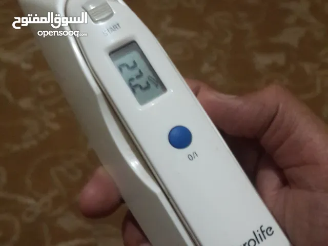 جهاز قياس درجة حرارة الجسم عبر الاذن