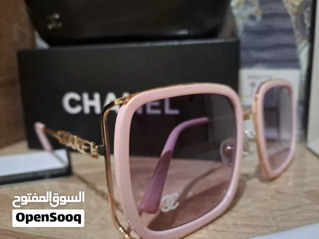نظارات شانيل أصلية جد جديدة، معمري استعملتهم الحالة ممتازة. مع العلبة الأصلية