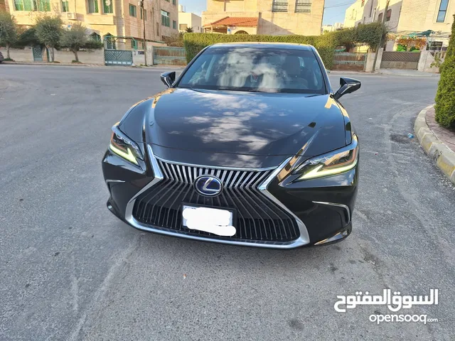 Used Lexus ES in Amman