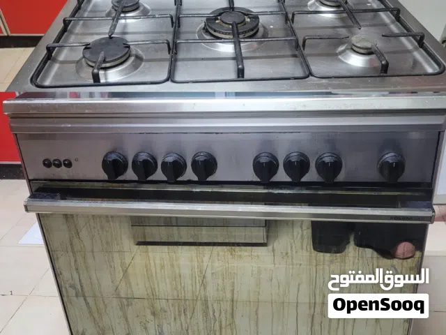 فرن غاز بحالة جيدة [شواية +فرن مع بعض]