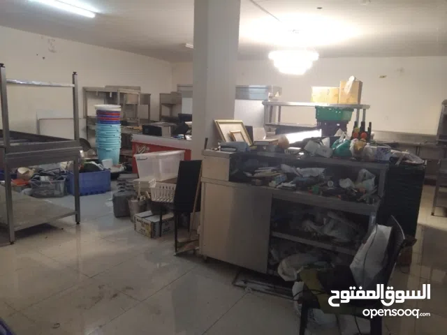 نوفر الجميعا البيع أدوات المطاعم او المقاهي المستعملة Rasturant equipment for sale used like new