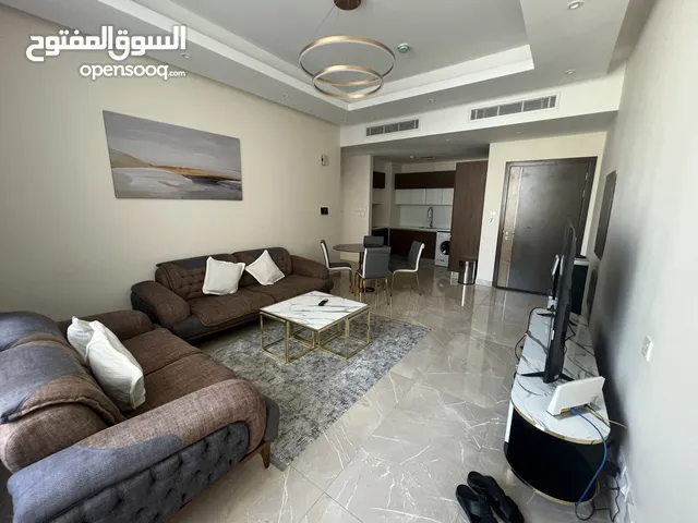 شقق فخمة للايجار : ستيديو غرفة ، غرفتين ، 3