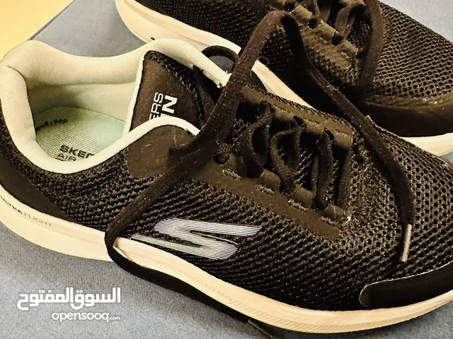Branded sketchers shoes for ideal for 10 to 11 years size 37