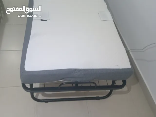 سرير فردي قابل للطي مع مرتبه - جديد تماما لم يستخدم