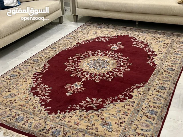 سجادة يدوية (حرير مع صوف طبيعي جودة عالية) مختوم ختم العائلة Hand knoted high quality rug