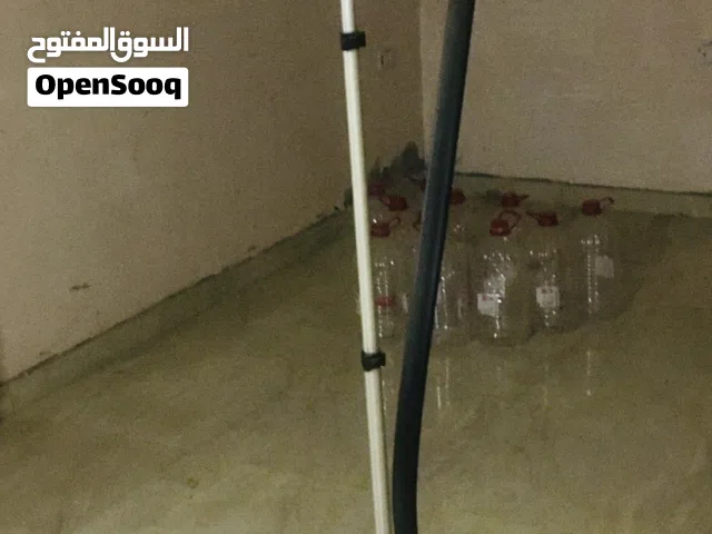 مكواة بخار رأسية مع علاقة ملابس كون إير تكوي الملابس وهي معلقة بسهولة ويسر عن تجربة