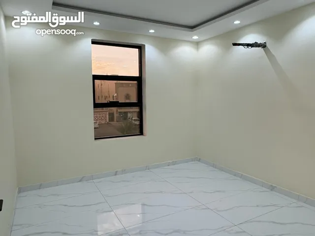 227 m2 5 Bedrooms Apartments for Rent in Al Madinah Ad Difa