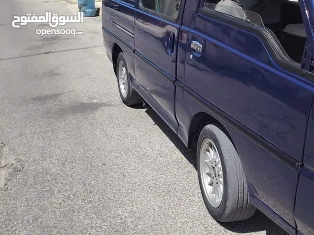 باص هونداي موديل 2001
