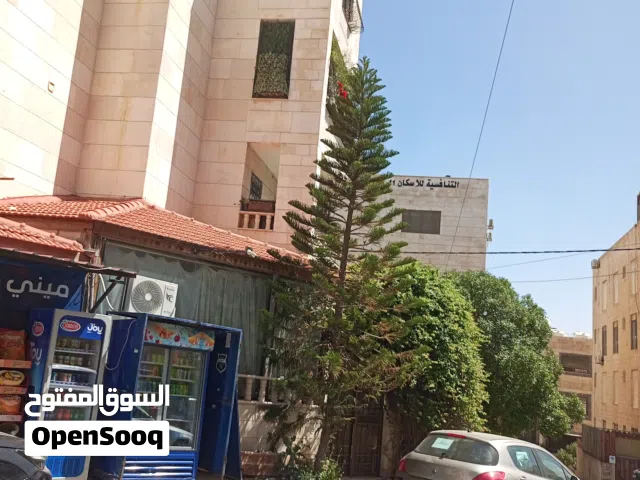شقة للبيع طابق ثالث كل طابق شقتين
