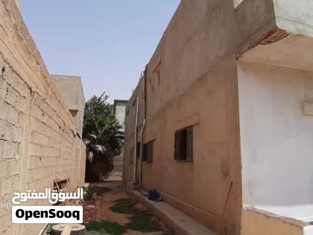 فيلا موقع خدمي وقطران قريب من جامع ومدارسه وعيادة قيد الانشاء