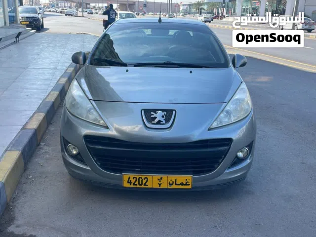 2011 بيجو 207 CC