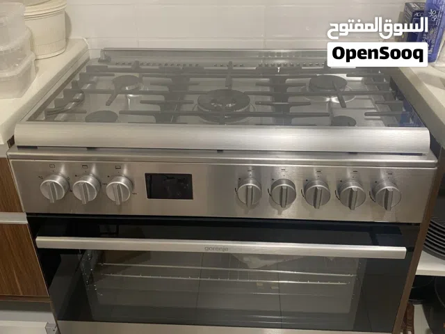 Gas used good condition 2 year old gray color gorenje brand
