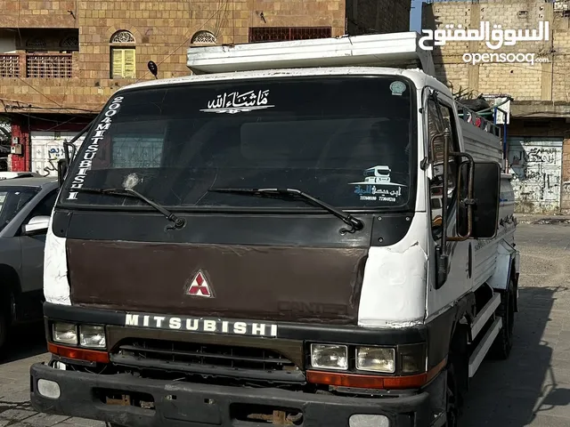 وايت ميتسوبيشي كانتر 2004 خليجي مجمرك تانكي ماء 6600 لتر صافي قمة النظافة تعز المدينة