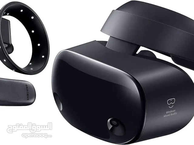 SAMSUNG HMD Odyssey+ Windows Mixed Reality Headset with 2 Wireless Controllers 3.5 Black
