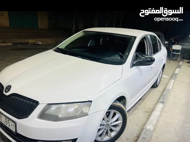 سكودا اوكتافيا 2015