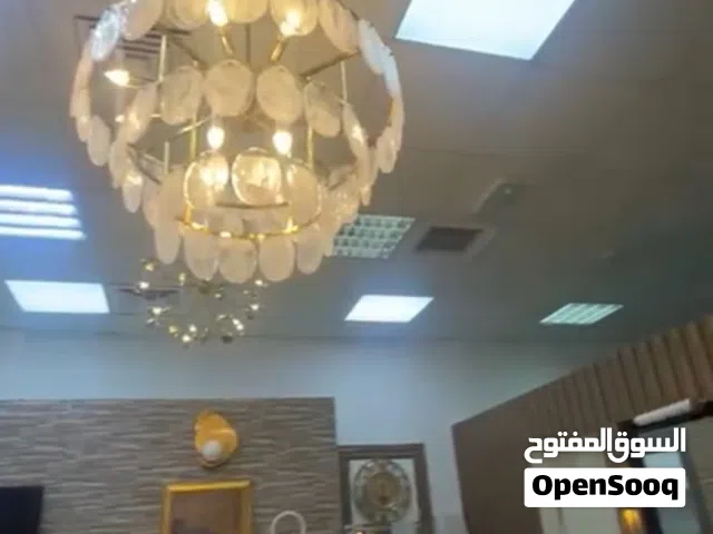 صالون نسائي للبيع