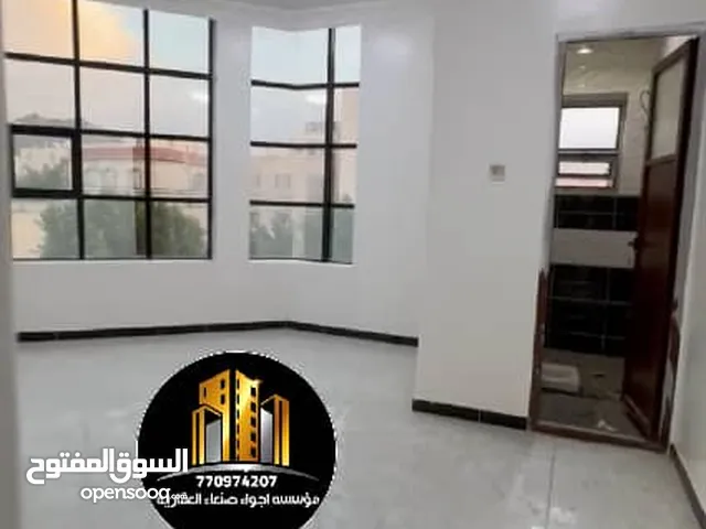 200m2 4 Bedrooms Apartments for Rent in Sana'a Bayt Baws
