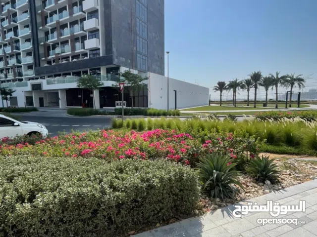 امتلك محل تجاري بأرقي مجمع سكني بسعر لقطه وعائد 12% مضمون بمدينه الشيخ محمد بن راشد