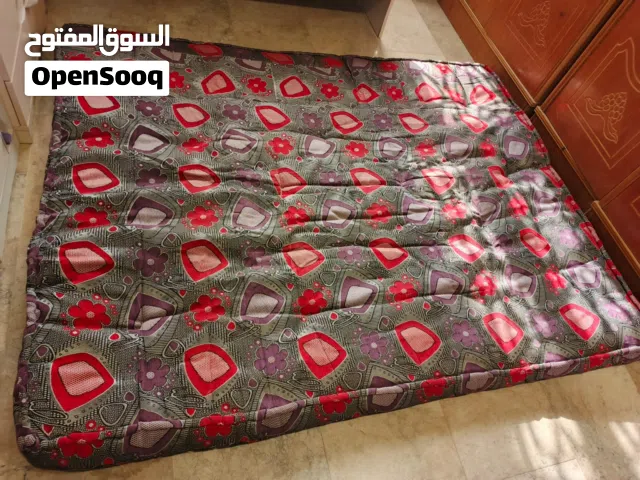 دوشك قطن للبيع مستعمل نظيف جدا التنومه حي الموظفين