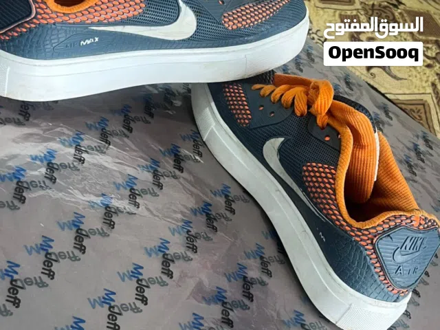 Nike Coach