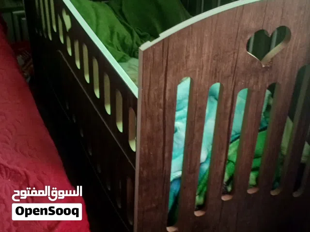 سرير اطفال