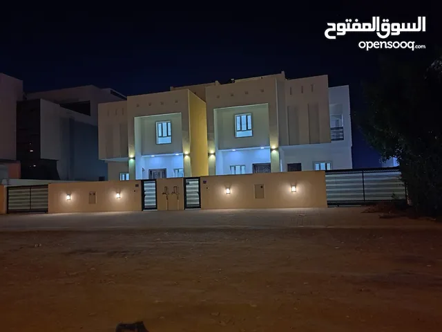 333 m2 5 Bedrooms Villa for Sale in Muscat Al Maabilah
