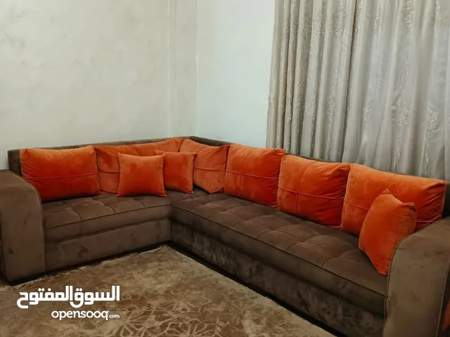 طقم كنب بحالة جيدة استعمال خفيف